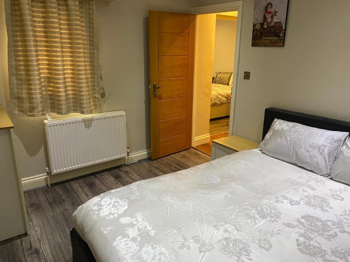 Ruislip Guest House Dış mekan fotoğraf
