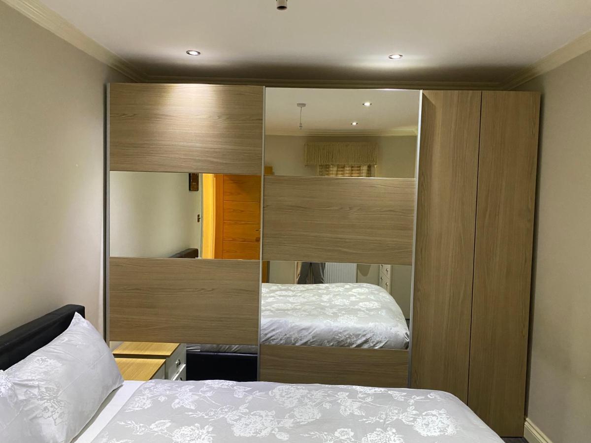 Ruislip Guest House Dış mekan fotoğraf